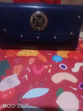 Dompet Nicole Miller Biru