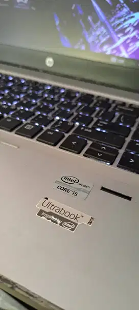 Laptop HP Folio core i5 Ram 8gb keyboard Nyala jual Murah Banget