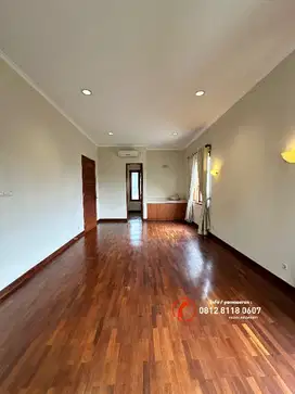rumah siap huni di villa Cinere mas , harga murah