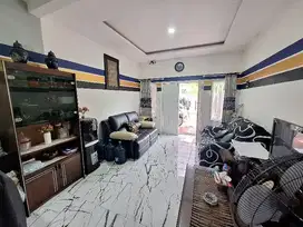 RUMAH HOOK 2 LANTAI DALAM KOMPLEK KAV DKI JAGAKARSA JAKARTA SELATAN