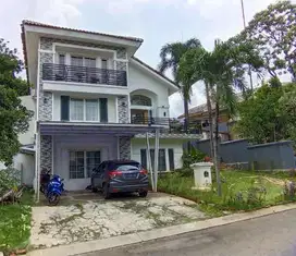 dijual rumah swimming pool di cluster sentul city bogor