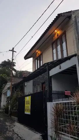Rumah Full furnitureMurah sayap Setiabudi Bandung kota