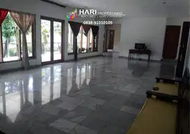 DIJUAL Rumah Mewah Kemang Timur - 5 Kamar, Luas 856 m2, bebas banjir