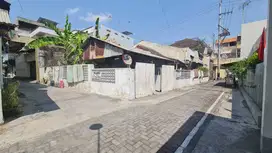 Rumah hitung tanah tengah kota dekat pasar gede solo