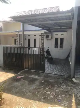 DIJUAL CEPAT RUMAH DALAM KOMPLEK JAKARTA TIMUR