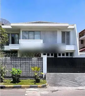 Rumah Intercon Luas 450 M2 Lokasi Terbaik Jalan Besar ! Langka