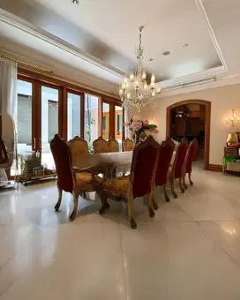 Rumah Mewah Menteng dekat HOS Cokroaminoto Furnished Davinci 2 lantai