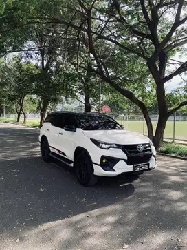 Toyota fortuner trd s tahun 2019 metic solar