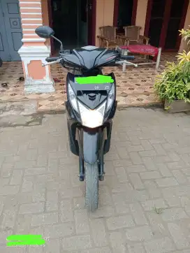 Dijual sepeda Motor BEAT tahun 2015 stater Halus