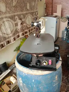 Mesin Gergaji Scroll Saw Merek Makita 50W Seri SJ401