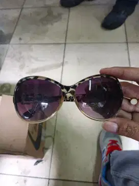 Kaca mata modal loreng wanita