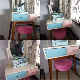 Preloved Meja Rias Shabbychic Satu Set Free Kotak Makeup Nego