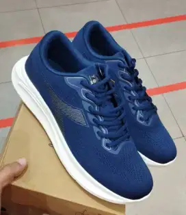 Sepatu lari running Diadora original asli