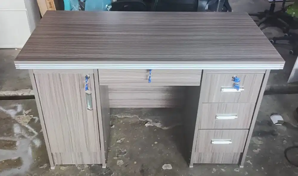 Meja kantor new uk 120x60cm