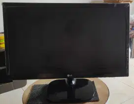 Dijual Monitor PC merk LG 22 inch IPS LED HQ
