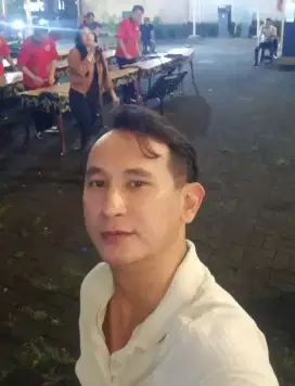 Staff lapangan atau Kantor