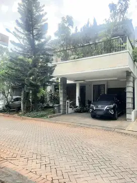 Dijual rumah siap huni akses dekat tol di discovery sektor 9 bintaro