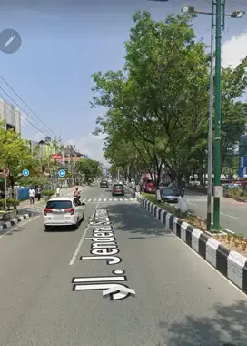 Tanah Poros Jalan Sudirman Strategis Dekat Mall