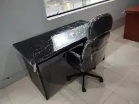 meja dan kursi staff kantor