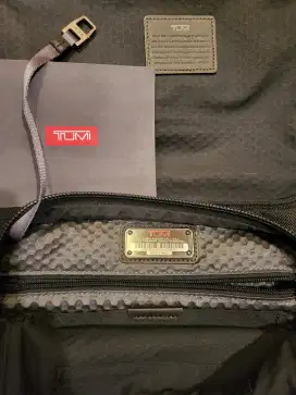 Tumi Sling Original