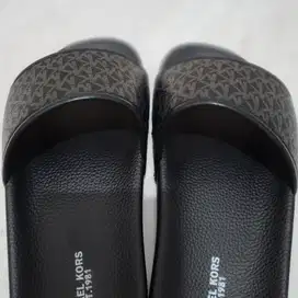 Brand MK Dawson Slide Black