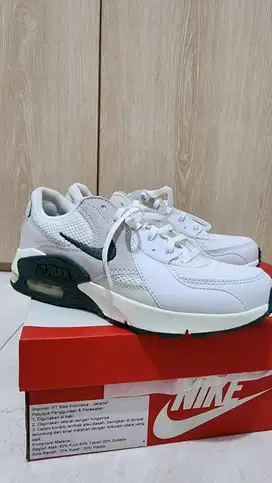 Nike wmns air max excee
