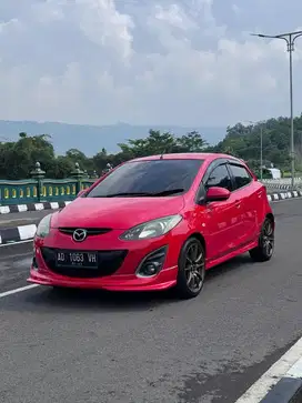 MAZDA 2 R 2011 MATIC DP 2 JUTA