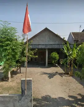 Jual rumah dua muka lokasi strategis