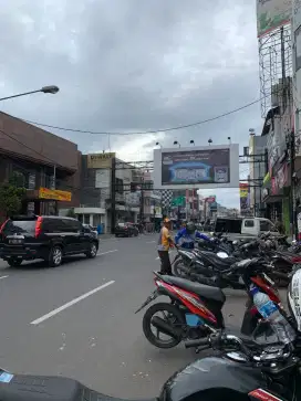 Dijual Cepat Ruko 3 Lantai Siap Pakai di Suniaraja Bandung