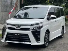 Toyota Voxy 2.0 AT 2019 Putih NEGO SAMPE JADI