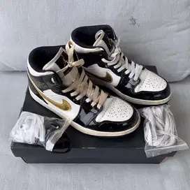 Nike Air Jordan 1 Mid SE Black/Metallic Gold-White Fullset Original
