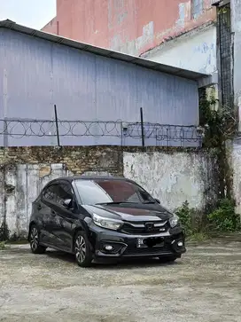 Honda Brio RS 1.2 CVT (2021)