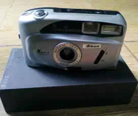 Kamera analog,kamera pocket,merk Aikon.mulus.