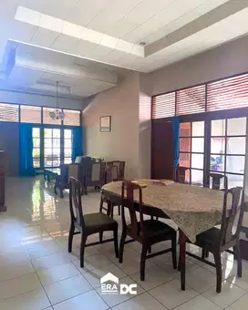 Rumah Halaman Luas Sangat Terawat Daerah Kost Undip Sumurboto