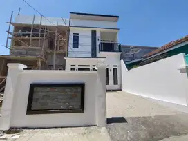 DI JUAL RUMAH MEWAH MODERN DAN ELEGAN  DI LABUHAN DALAM