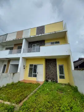 Rumah Dijual area kota Malang; dekat pasar induk Gadang Harga Murah