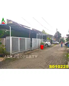Dijual rumah tanah luas dalam cluster di Karawaci Tangerang