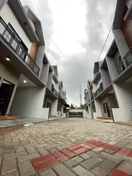 Exclusive scandinavian rumah 2 lantai nempel Tol Cijago