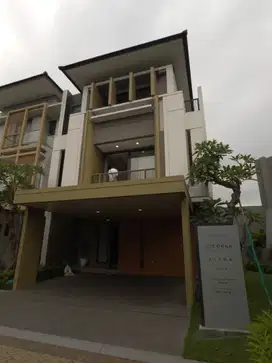 dijual rumah yang bersebrangan dengan Mall Eastvara