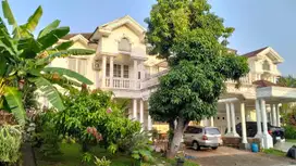 Rumah dijual kota wisata lokasi dekat mall living world Siap huni