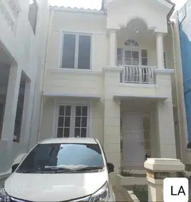 Dijual cepat Rumah Rapih Like new Di Citra Gran Cibubur