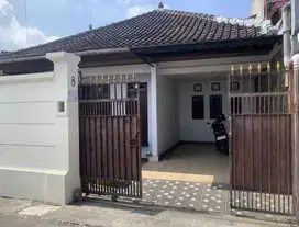 Jual Rumah 1lt Lokasi Mahendradatta dekat Monang Maning area Strategis