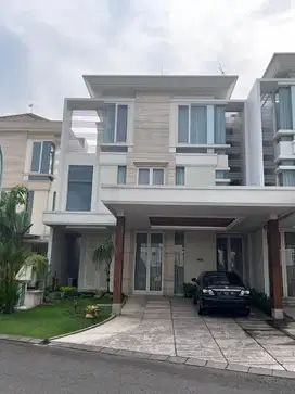MURAH Rumah siap huni Pakuwon Indah mewah