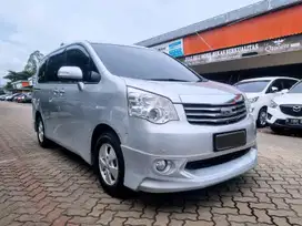 SPESIAL SALEE.!! TOYOTA NAV1 2.0 V MATIC 2013 SILVER KM 147RB