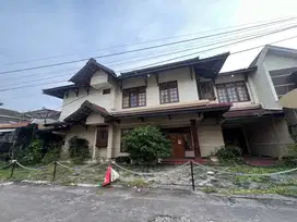 Gedung Ex Hotel Murah Area Jakal KM. 4 Dekat UGM Dan UNY