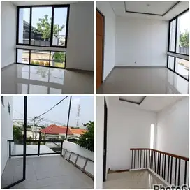 New House ! Gading Pantai rumah lebar 9 meter.