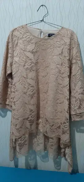 Kebaya wanita Gold