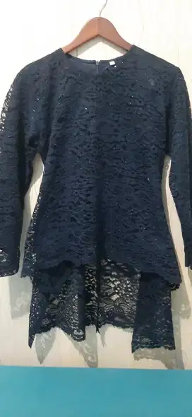 Kebaya wanita Biru