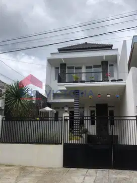 Rumah Baru Lokasi Dekat Alun-alun Kota Batu Cocok untuk Investasi