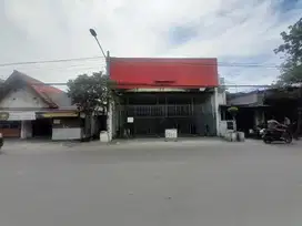 Dijual Gedung Pusat Kota Ex Showroom Mobil Jalan Pandegiling